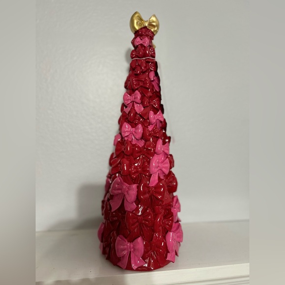 CUPCAKES AND CASHMERE Pink & Red Bow Christmas Tree With Gold Bow TikTok Viral - Picture 1 of 4